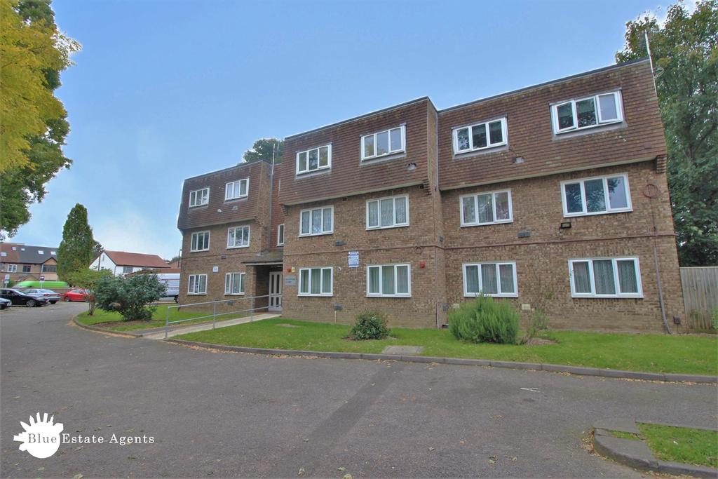 Vicarage Farm Road, Hounslow, TW5 1 bed flat £229,950