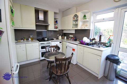 56 Broad Walk, Hounslow, TW5 9AB