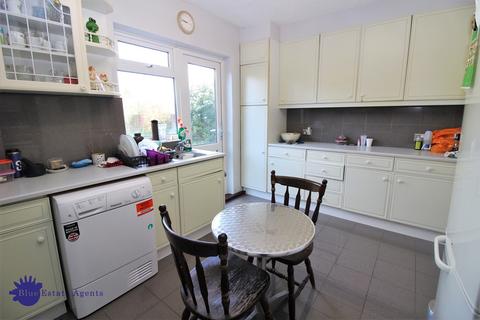 56 Broad Walk, Hounslow, TW5 9AB