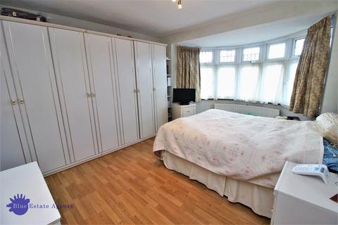 56 Broad Walk, Hounslow, TW5 9AB