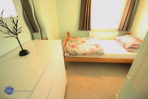 21 Cobham Road, Hounslow, TW5 9LA