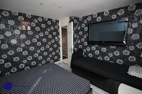 55 Harlech Gardens, Hounslow, TW5 9PR