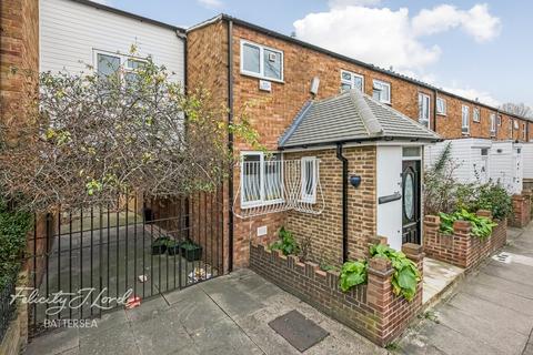 4 bedroom end of terrace house for sale - Dunston Road, London, SW11