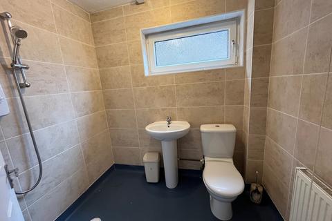 2 bedroom bungalow to rent, Viking Way, Corby, NN18