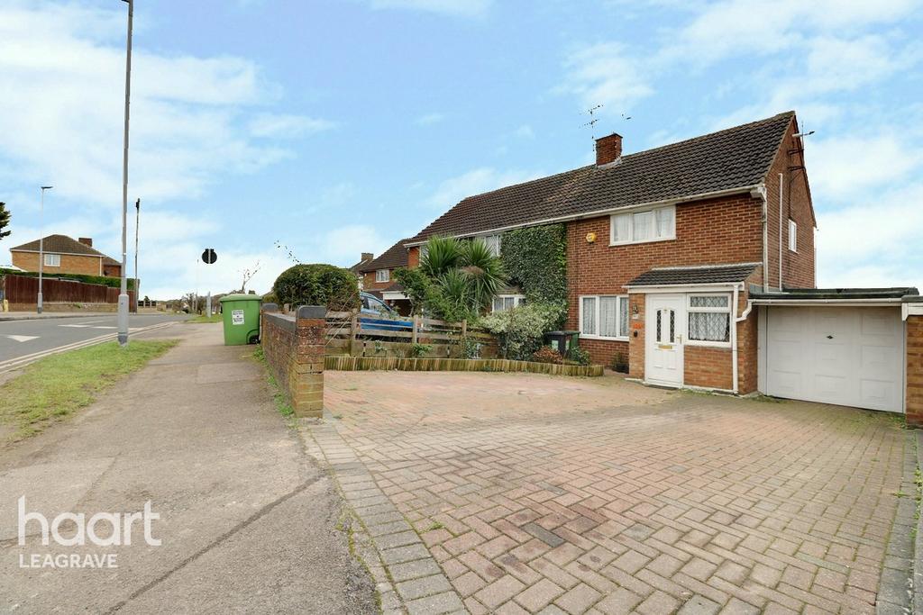 Grampian Way, Luton 3 bed semidetached house £325,000