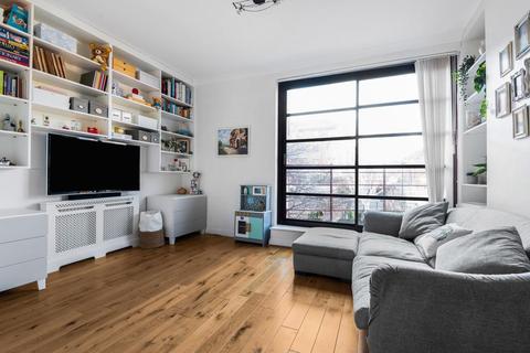 150 Plover Way, London, SE16 7TZ