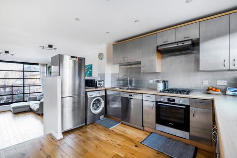 150 Plover Way, London, SE16 7TZ