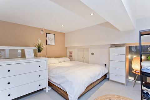 8a High Street, Penicuik, EH26 8HW