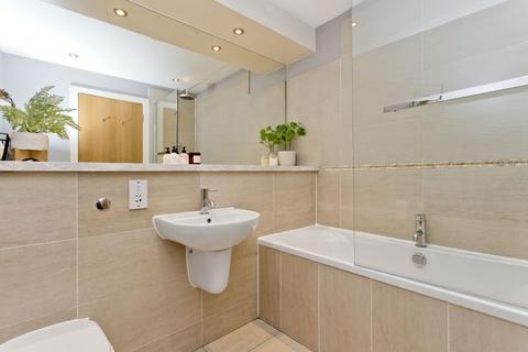 8a High Street, Penicuik, EH26 8HW
