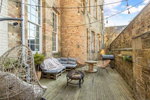 8a High Street, Penicuik, EH26 8HW
