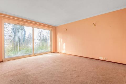 12 Wendela Close, Woking, GU22 7JU