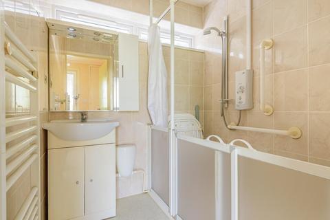 12 Wendela Close, Woking, GU22 7JU