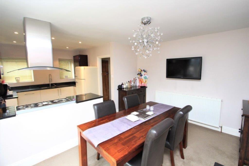 167 Castle Road kitchen