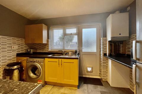 28 Palmerston Drive, Exeter, EX4 2JA