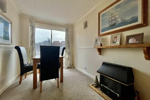 28 Palmerston Drive, Exeter, EX4 2JA