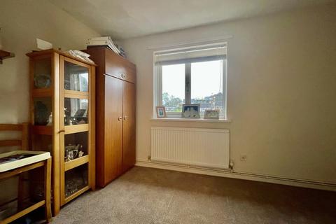 28 Palmerston Drive, Exeter, EX4 2JA