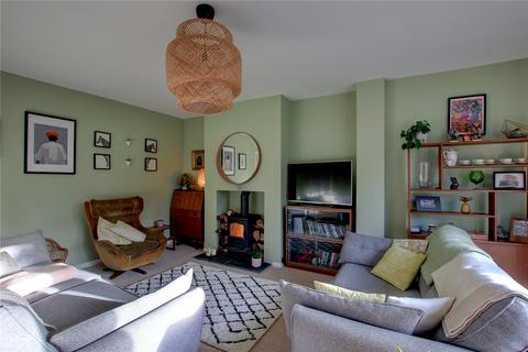 8 Charfield Close, Birmingham, B30 1QS