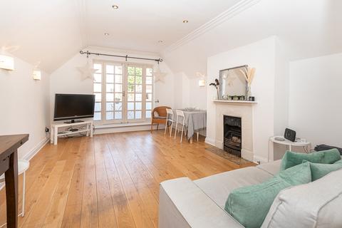 2 bedroom apartment for sale, Hollycroft Avenue, Hampstead, NW3