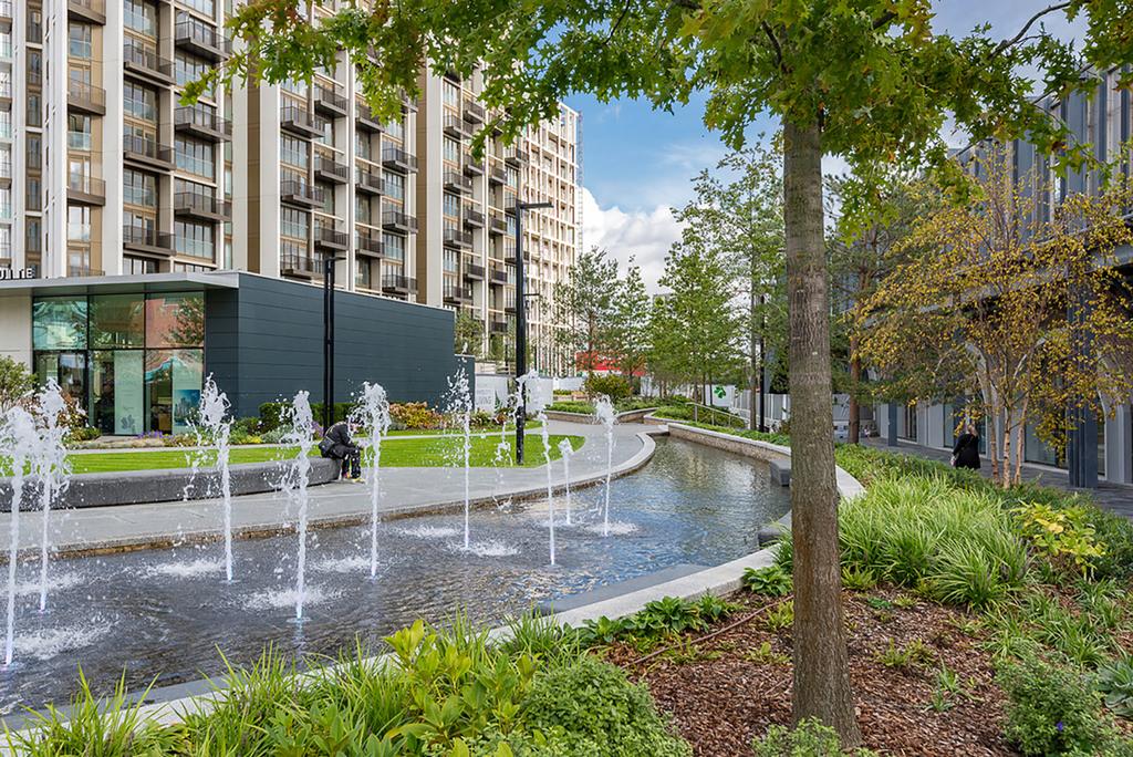 Fountain Park Way, White City, London, W12 2 bed apartment for sale £
