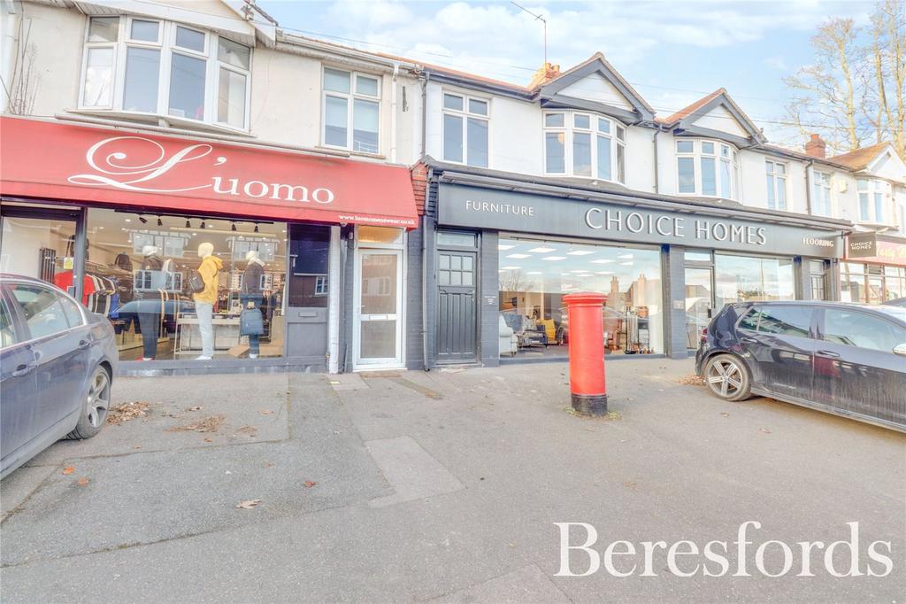 Shenfield Road, Shenfield, CM15 2 bed duplex £340,000