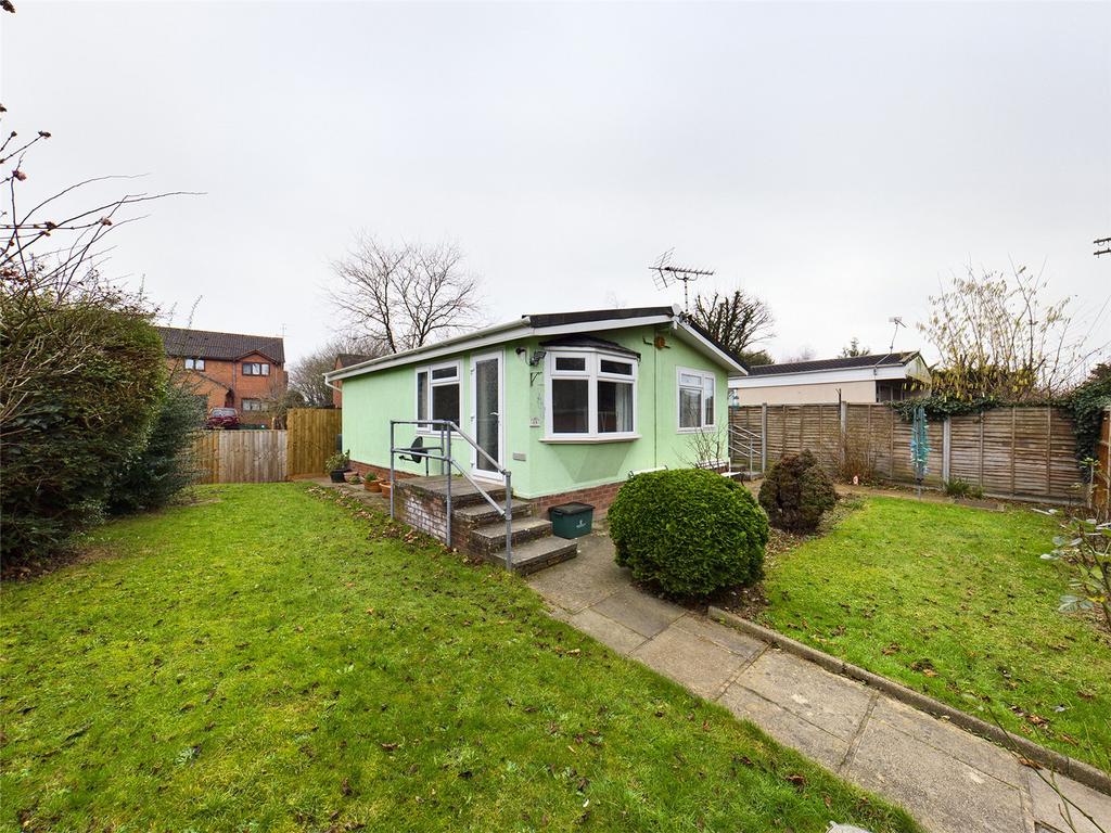 Orchard Park, Hayden Road... 2 bed park home £100,000