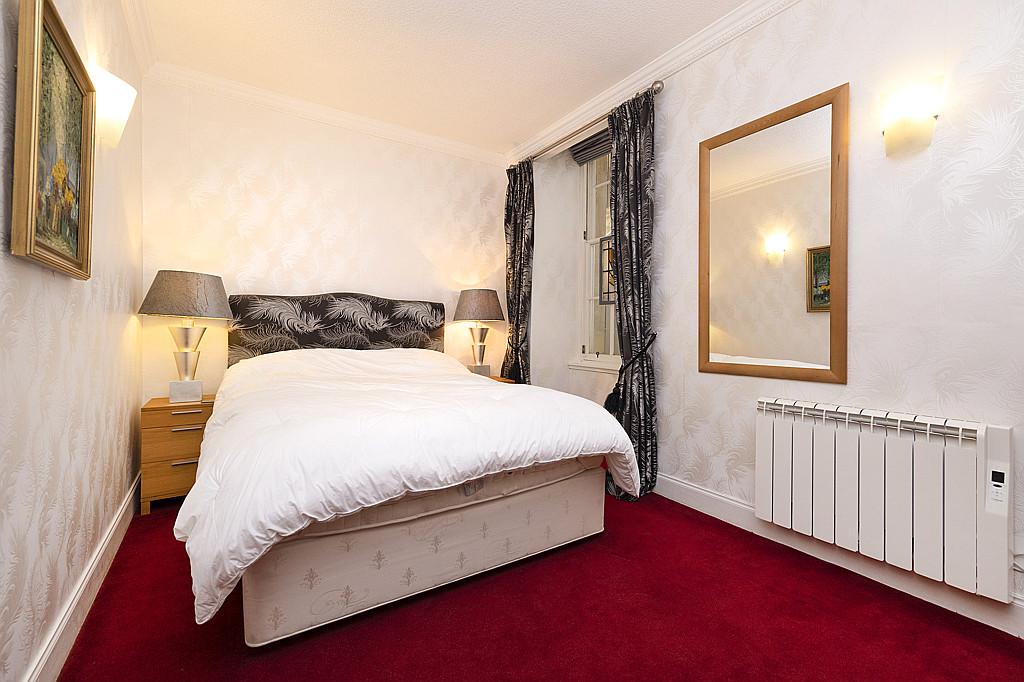 Double Bedroom 1