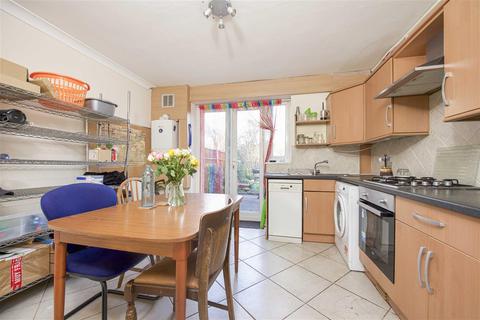 29 Aboyne Drive, London, SW20 0AN