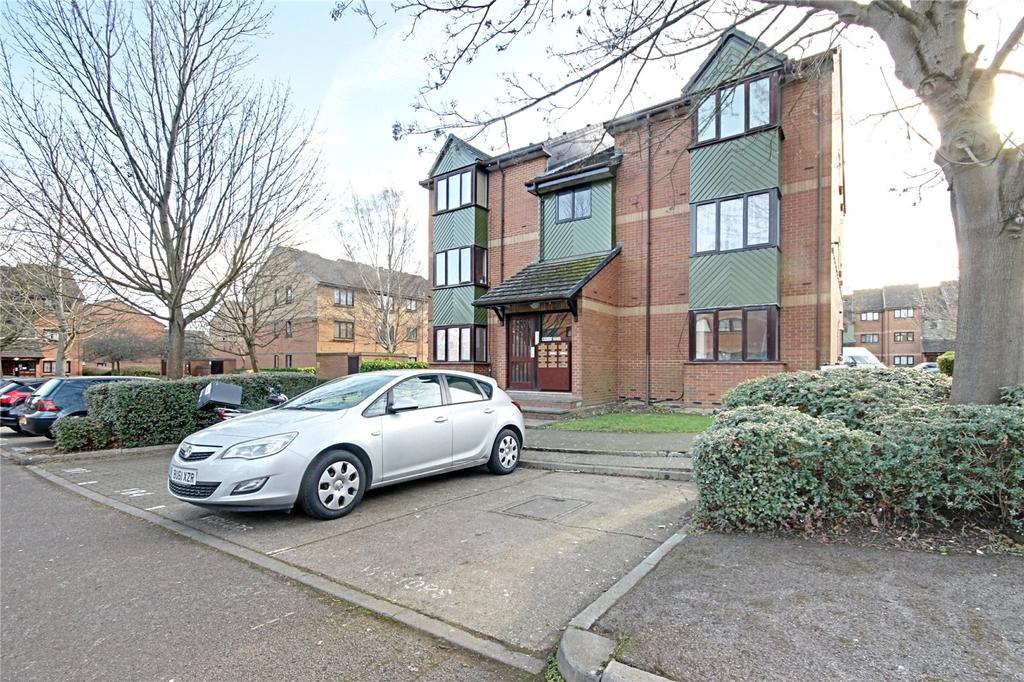 Maltby Drive, Enfield, EN1 Studio £165,000