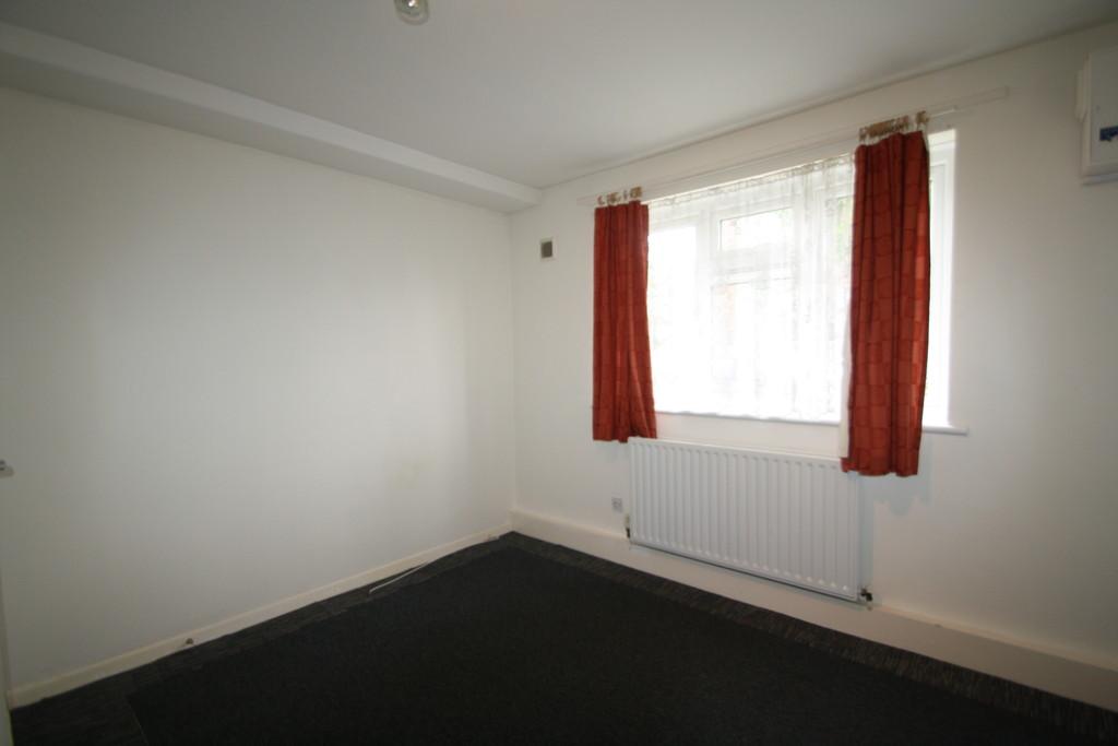 Sansom Road, Leytonstone 2 bed ground floor flat £240,000