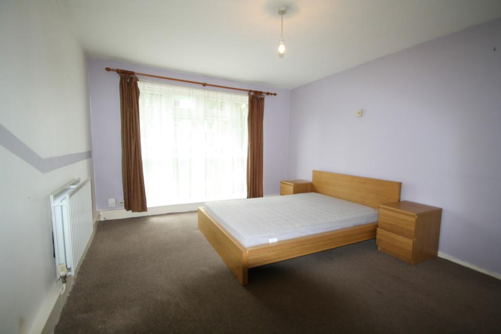 Sansom Road, Leytonstone 2 bed ground floor flat £240,000