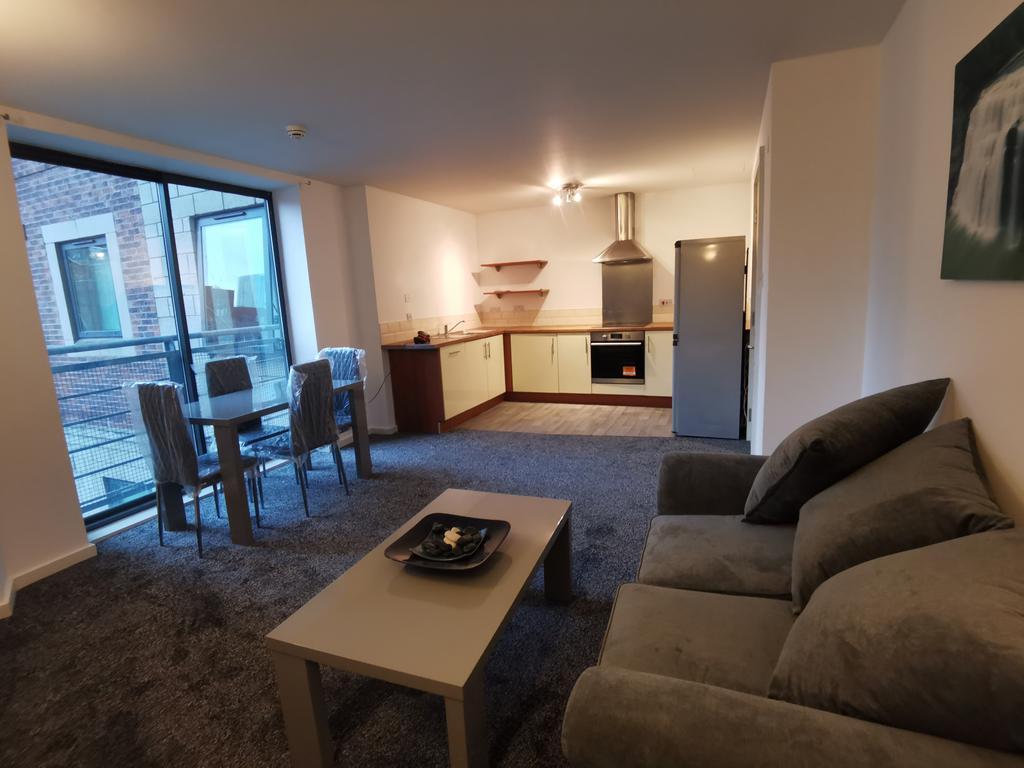 Apartment in SALFORD - View 2
