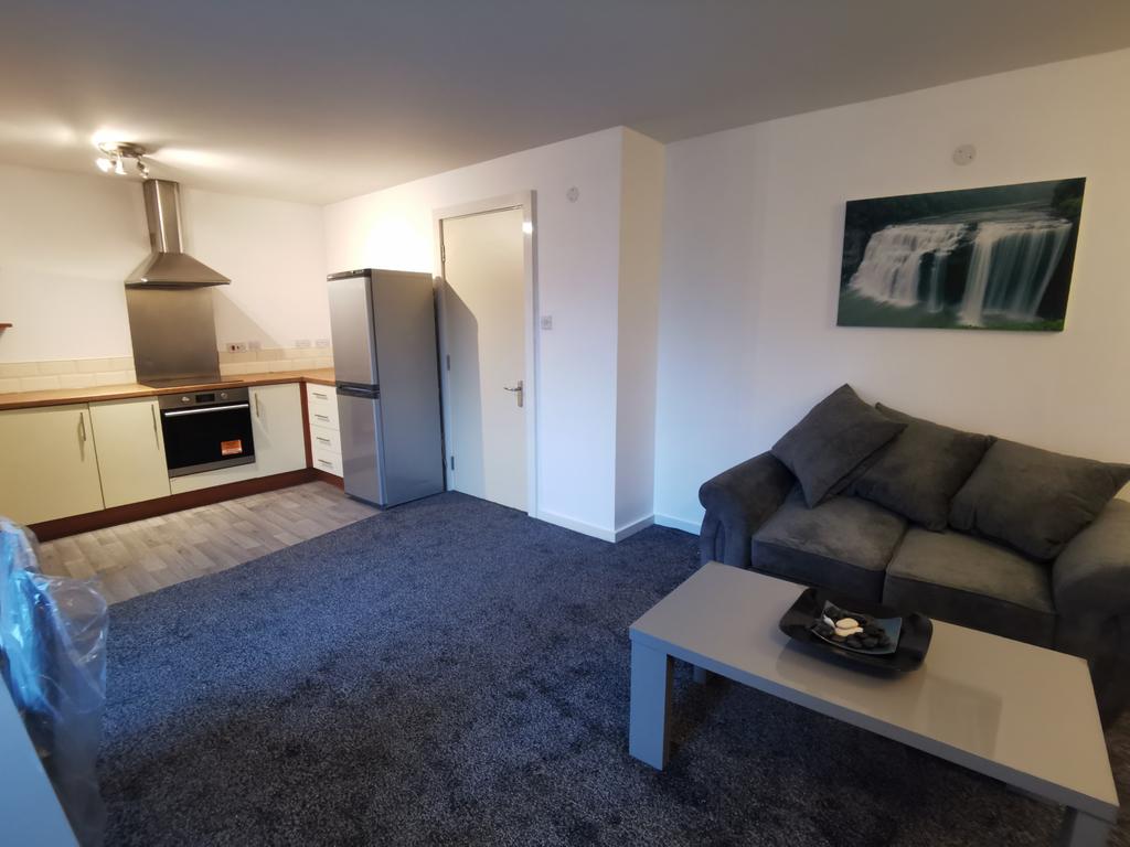 Apartment in SALFORD - View 3
