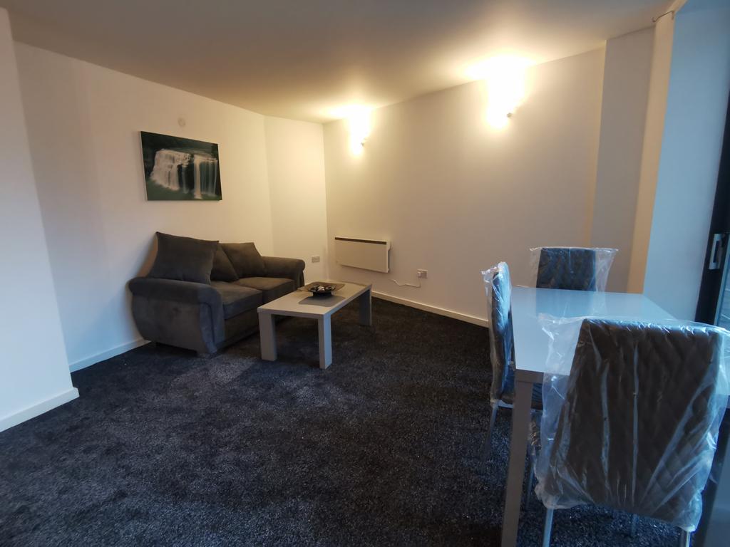 Apartment in SALFORD - View 4