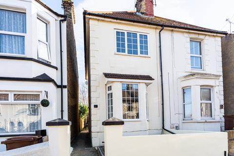 33 Adelaide Road, Gillingham, ME7 4NJ