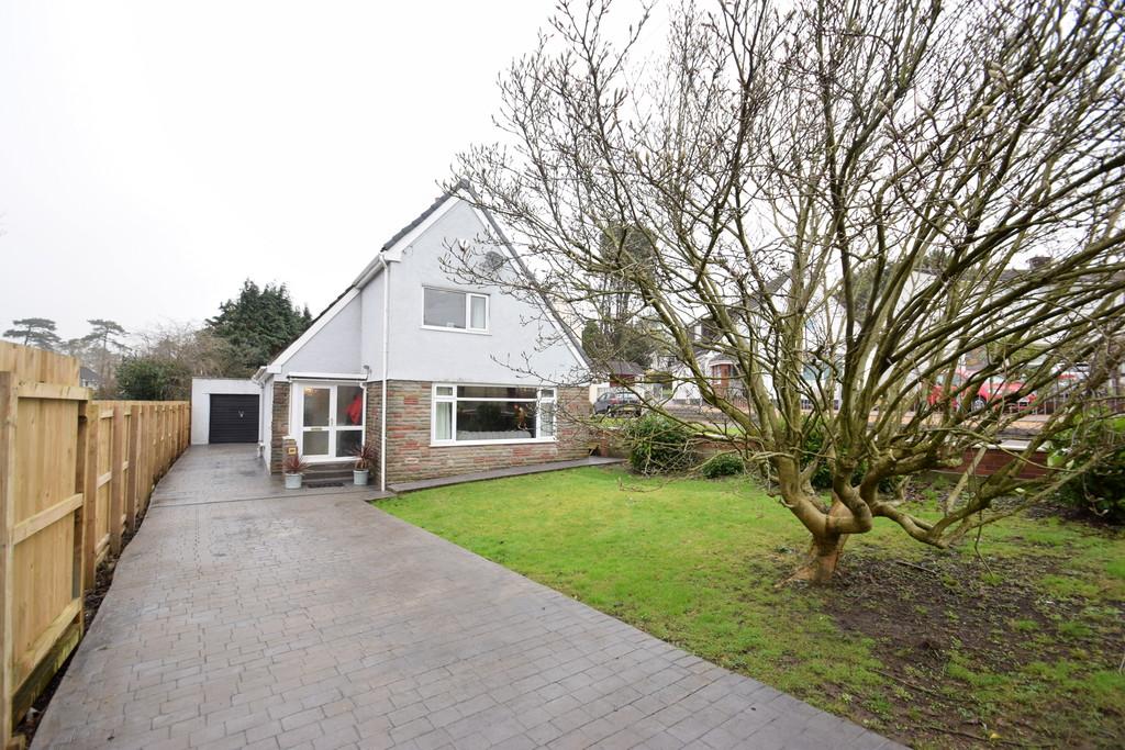 100 Parkfields Road, Bridgend... 3 bed detached house £350,000