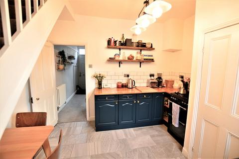 2 bedroom terraced house to rent, Oakville Street, York YO31