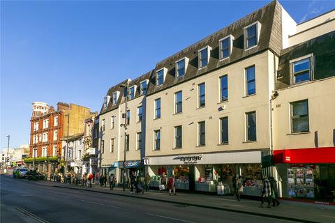 Apartment 3, 34 - 40 The Quadrant, Richmond, TW9 1DN