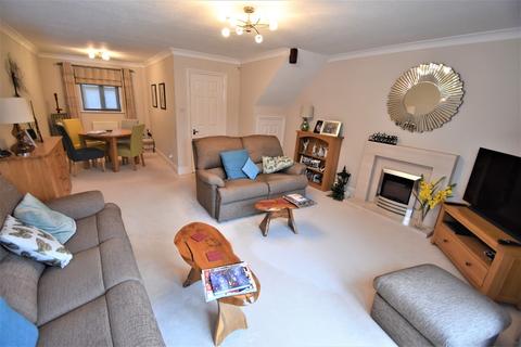 40 The Dell, Great Baddow, Chelmsford, CM2 7JY