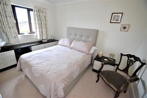 40 The Dell, Great Baddow, Chelmsford, CM2 7JY