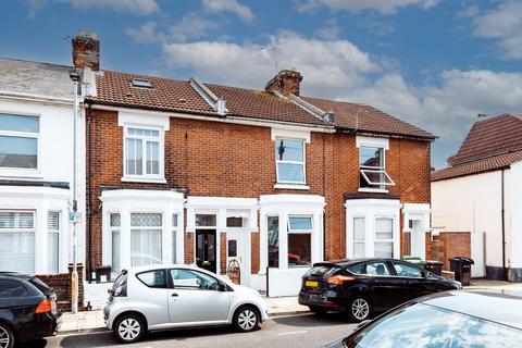 5 bedroom terraced house to rent, Talbot Road, Southsea