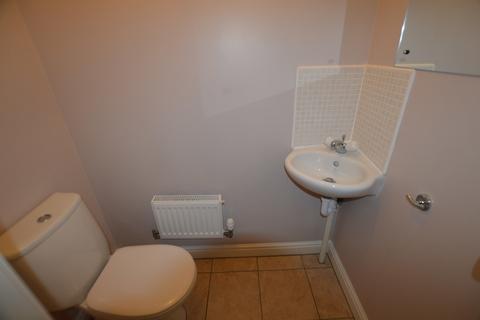 2 bedroom semi-detached house to rent, Selway Drive, Bury St. Edmunds