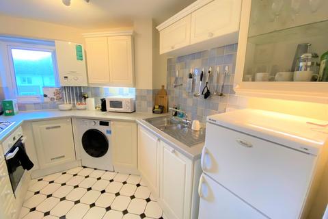 2 bedroom apartment to rent, Neptune Court, Brighton Marina Village