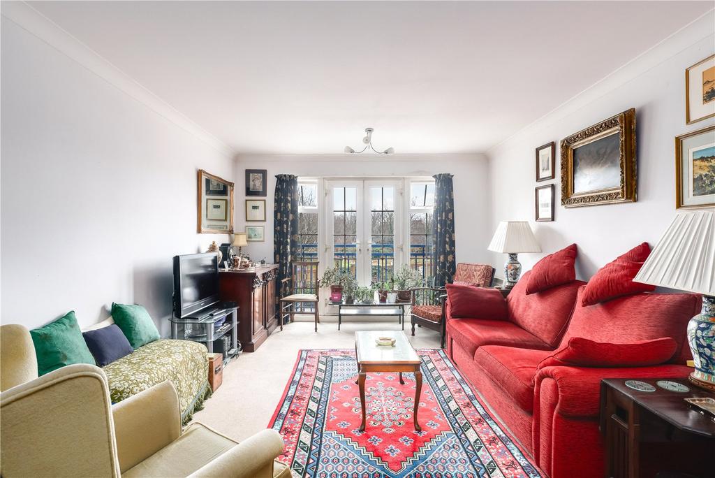 Queensberry Place, Manor Park, London, E12 2 bed flat £325,000
