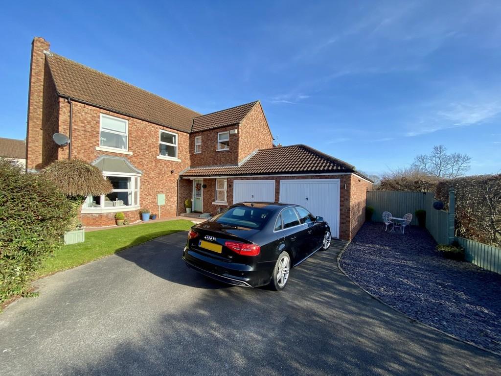 Magpie Garth, Crossgates, Scarborough 4 bed detached house £375,000