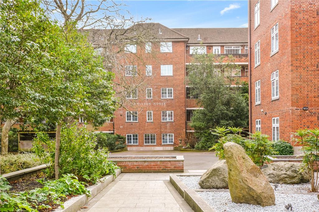 Whiston House, Bingham Court, Halton Road, London 3 bed flat £2,600 pcm (£600 pw)
