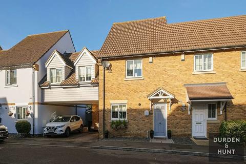 9 Retreat Way, Chigwell, IG7 6EL
