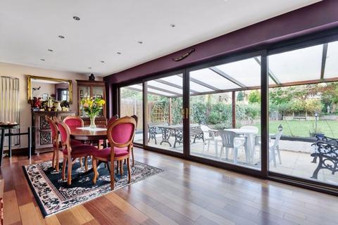 144 Foxley Lane, Purley, CR8 3NE