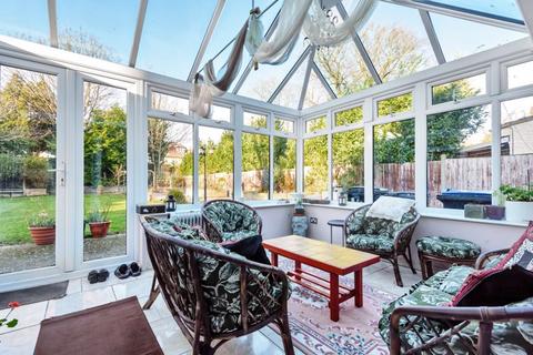 144 Foxley Lane, Purley, CR8 3NE