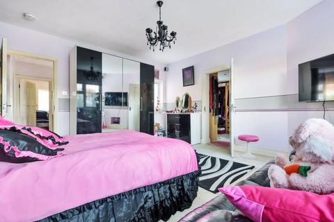 144 Foxley Lane, Purley, CR8 3NE