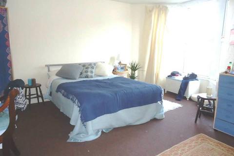 4 bedroom house to rent, Wellfield Place, Roath, Cardiff